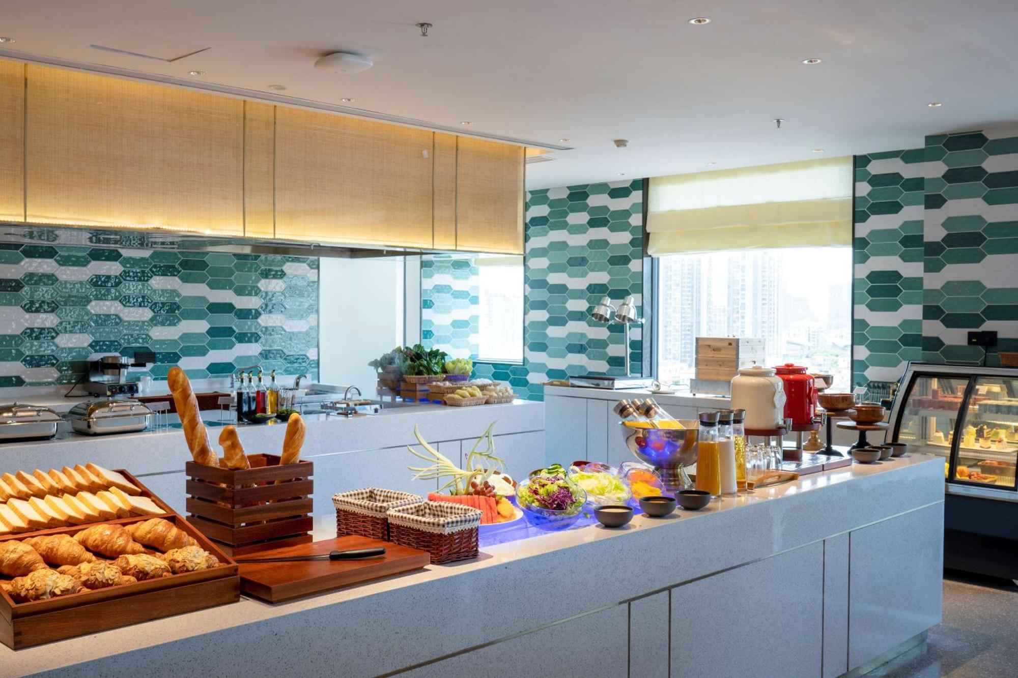 Hilton Garden Inn Shenzhen Nanshan Avenue Zewnętrze zdjęcie